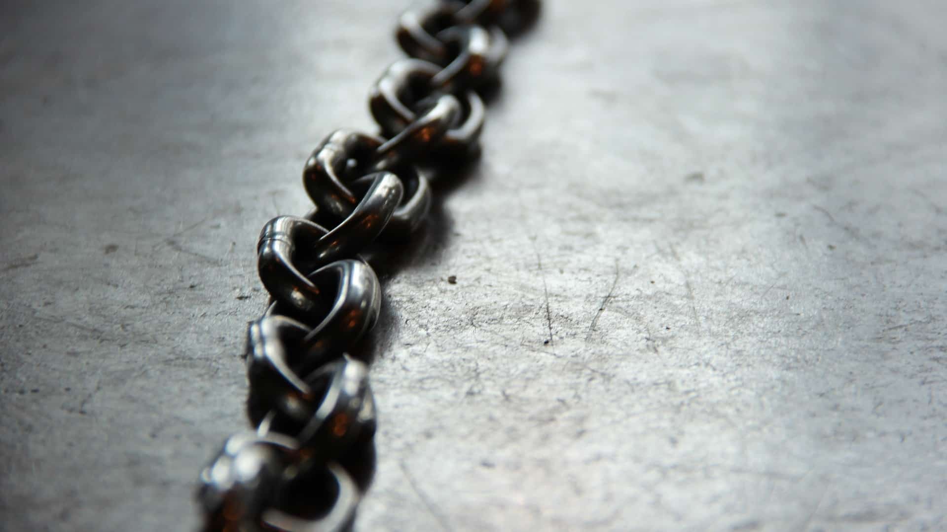 Chain on concrete