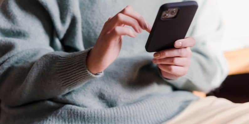 How to Enable RTT on iPhone and Android